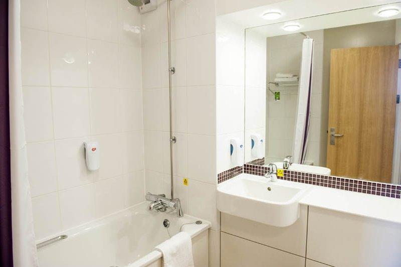 Premier Inn Haydock Park/M6 J23 Warrington Kültér fotó