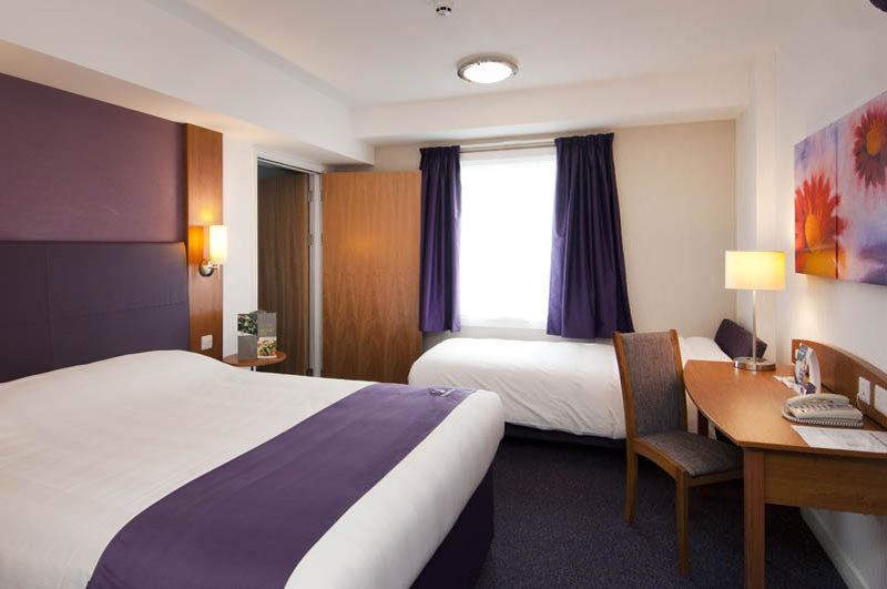 Premier Inn Haydock Park/M6 J23 Warrington Kültér fotó
