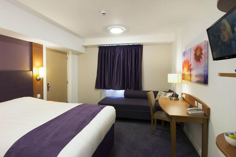 Premier Inn Haydock Park/M6 J23 Warrington Kültér fotó